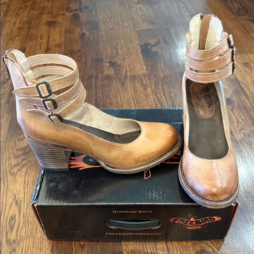 Freebird Randi Tan leather, size 9